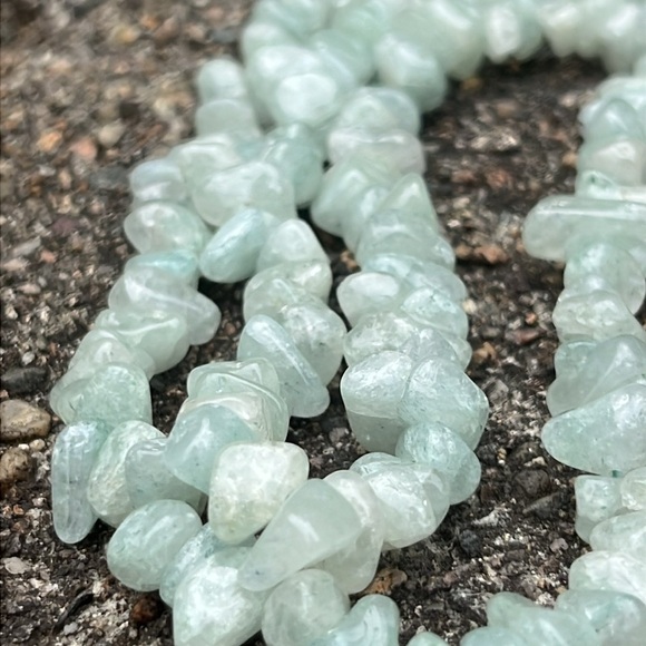 Aventurine Stone Long Strand Opera Style Vintage Necklace - Picture 6 of 6